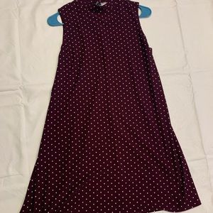 Polka dot sleeveless maroon dress
